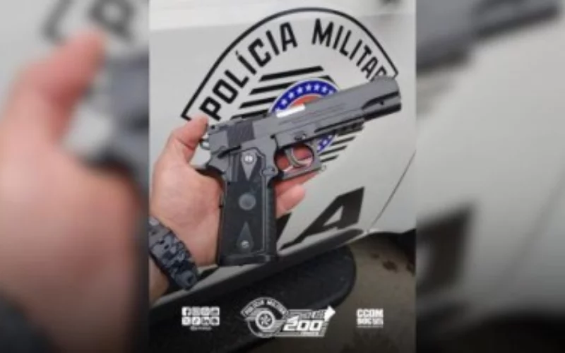 Motorista de caminhão e ajudante de Osvaldo Cruz são mantidos reféns durante furto em Osasco ontem, 21